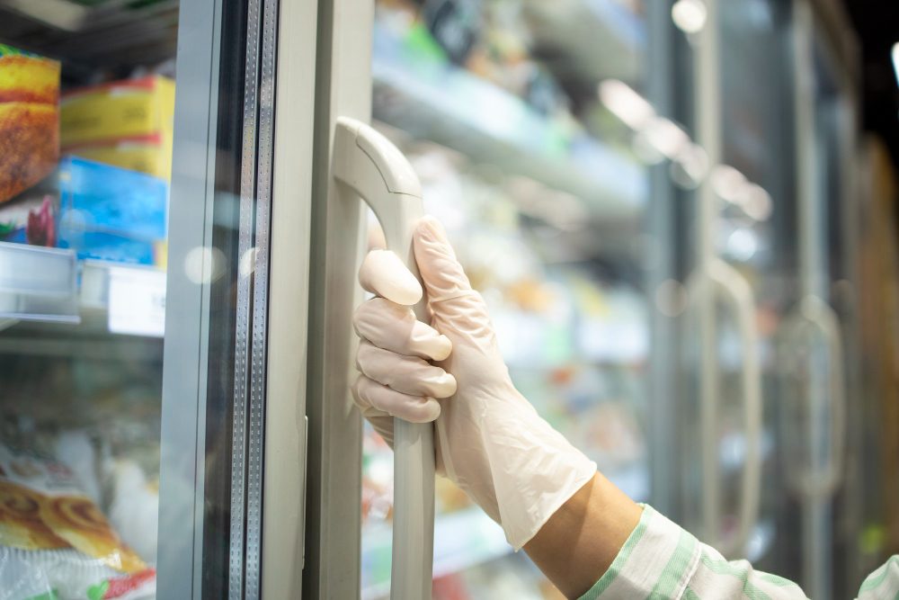 Anti-Fog & Anti-Condensation Glass Solutions For Refrigeration Units