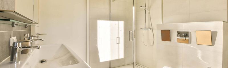 A Comprehensive Guide to Bathroom Glass Partitions and Shower Enclosures