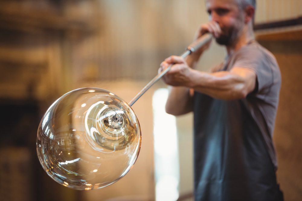 How Is Glass Made ? The Magical Transformation Behind The Vitreous Solid