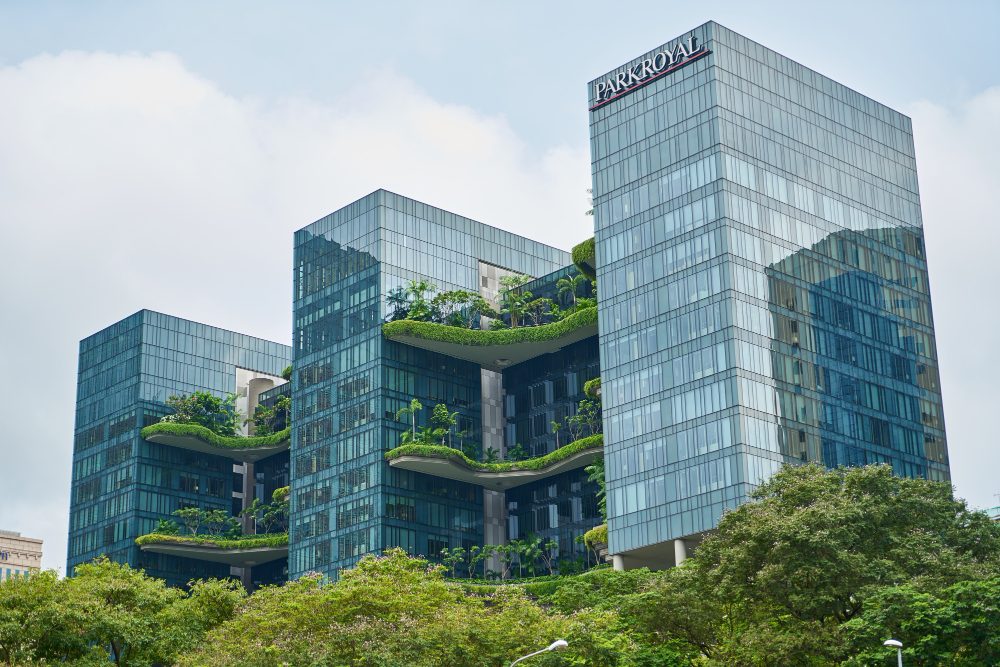 Low-Carbon Glass: A Sustainable Game-Changer for the Construction Industry