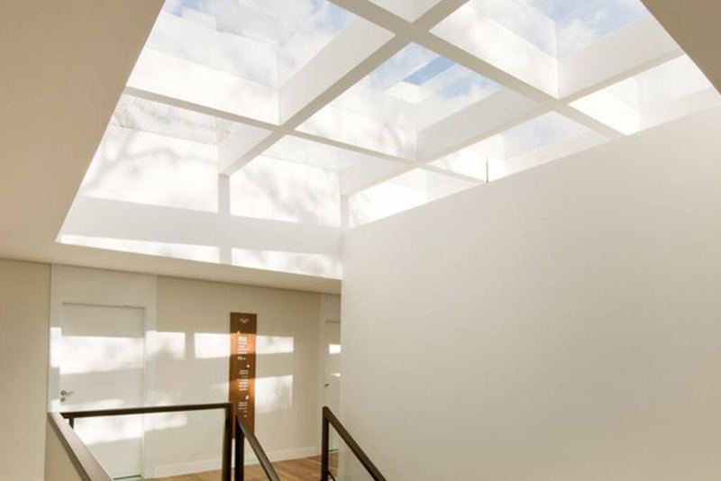 A Comprehensive Guide to the Benefits of Glass Skylights