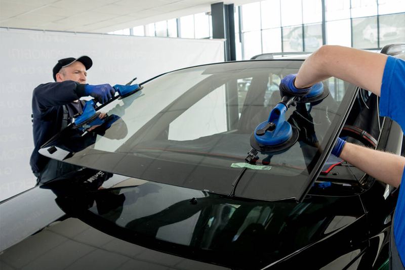 Laminated vs Tempered Glass: What’s Best for Your Vehicle?