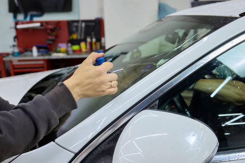 Vibration Resistance in Automotive Glass: Engineering Principles and Testing Methods